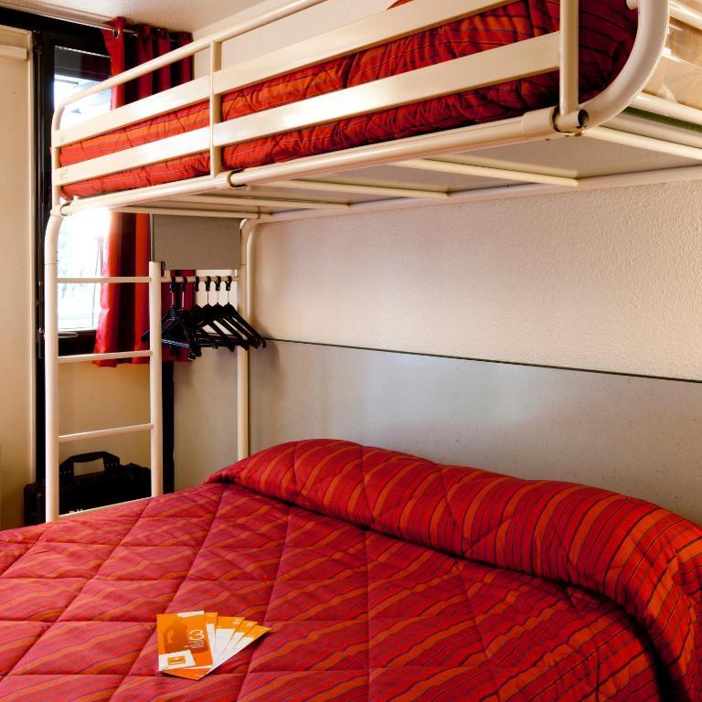 Premiere Classe Lyon Est Aeroport Saint Exupery Rom bilde