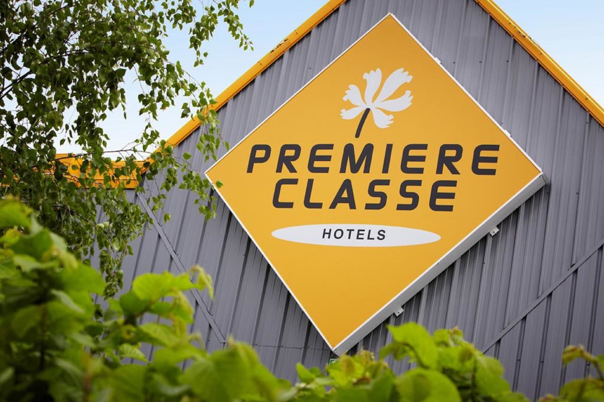 Premiere Classe Lyon Est Aeroport Saint Exupery Eksteriør bilde